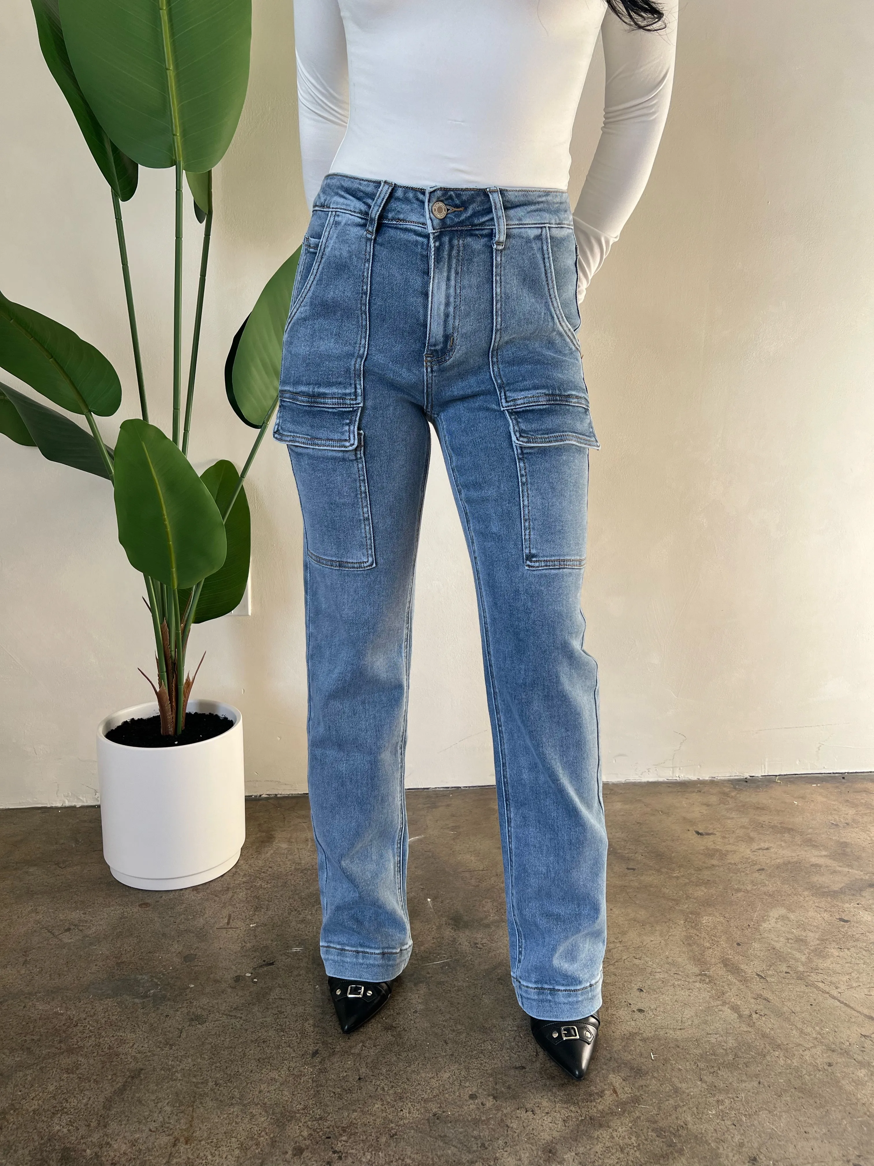 Cynthia Cargo Jeans (Medium Denim)