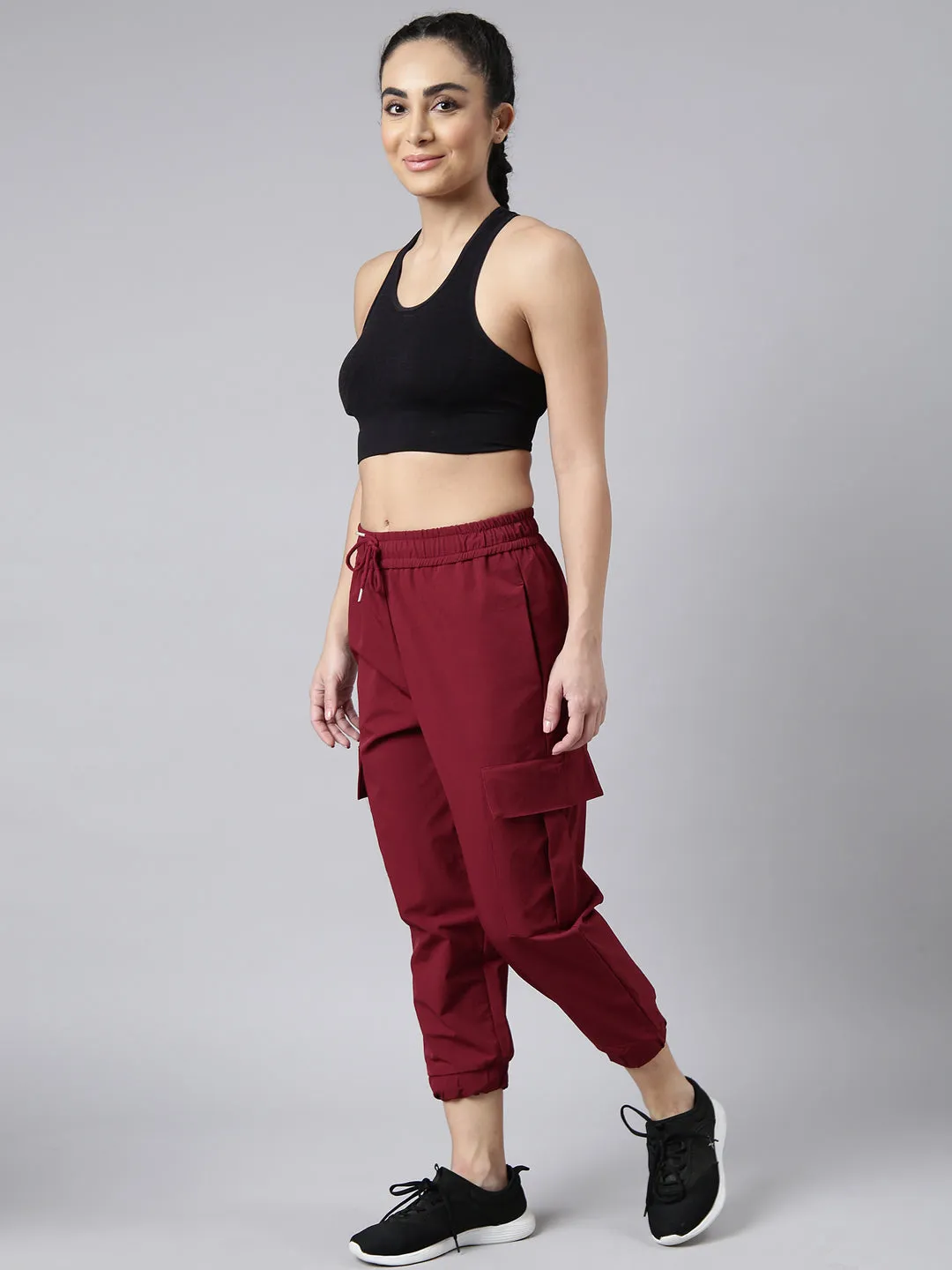 Women Solid Slim Fit Maroon Joggers Track Pant